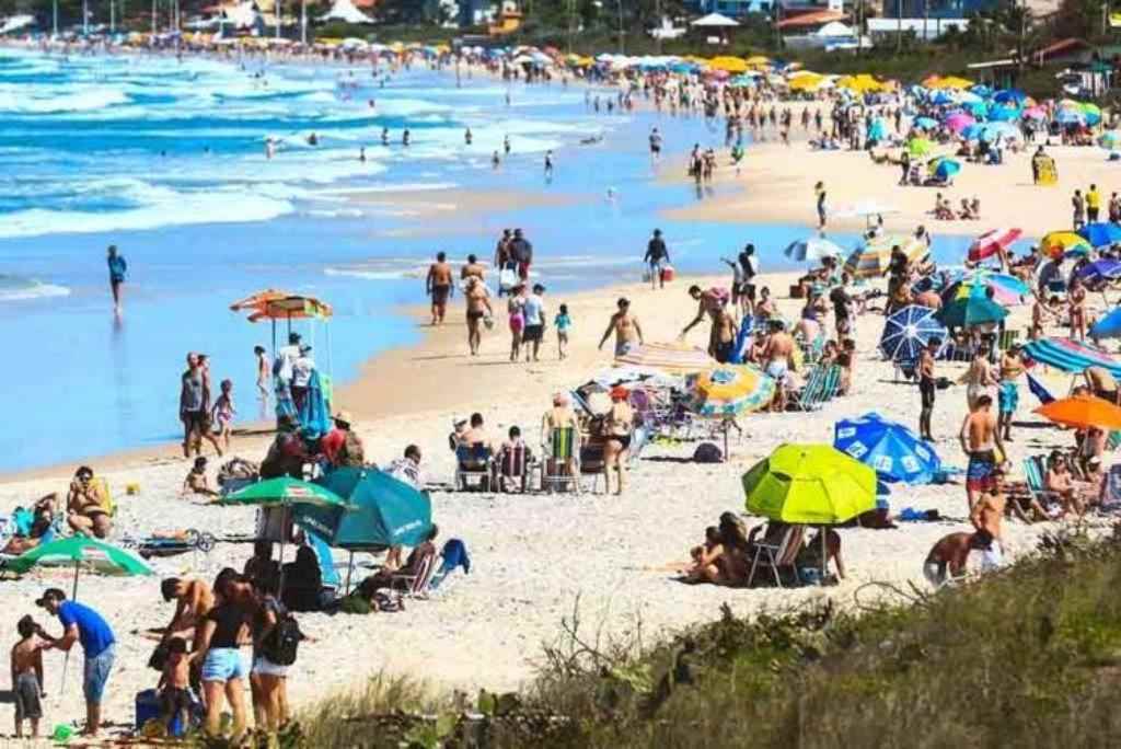 Temporada vai exigir restrições para evitar propagação de casos de covid-19(Foto: Felipe Carneiro / Arquivo NSC)