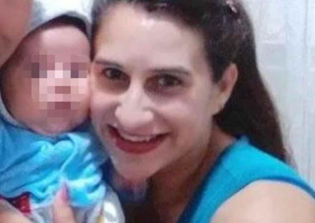 Segundo a Polícia Civil, Josi e o filho de 3 meses foram mortos por envenenamento.(Foto: Facebook, Reprodução)