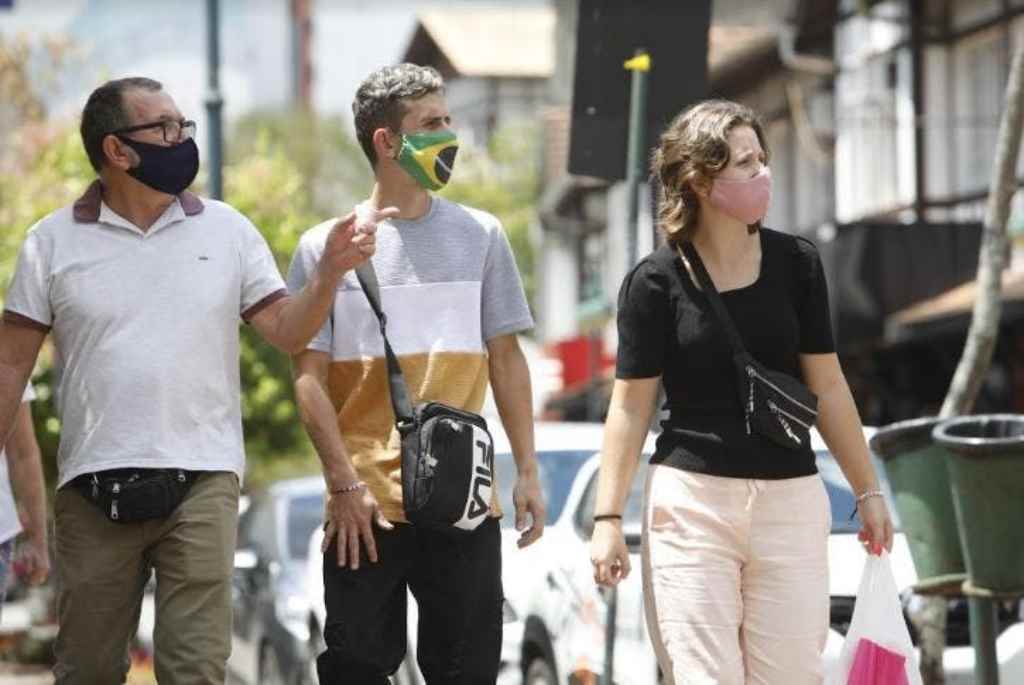 Pela primeira vez, Blumenau passa de 1 mil casos ativos (Foto: Patrick Rodrigues/Santa)