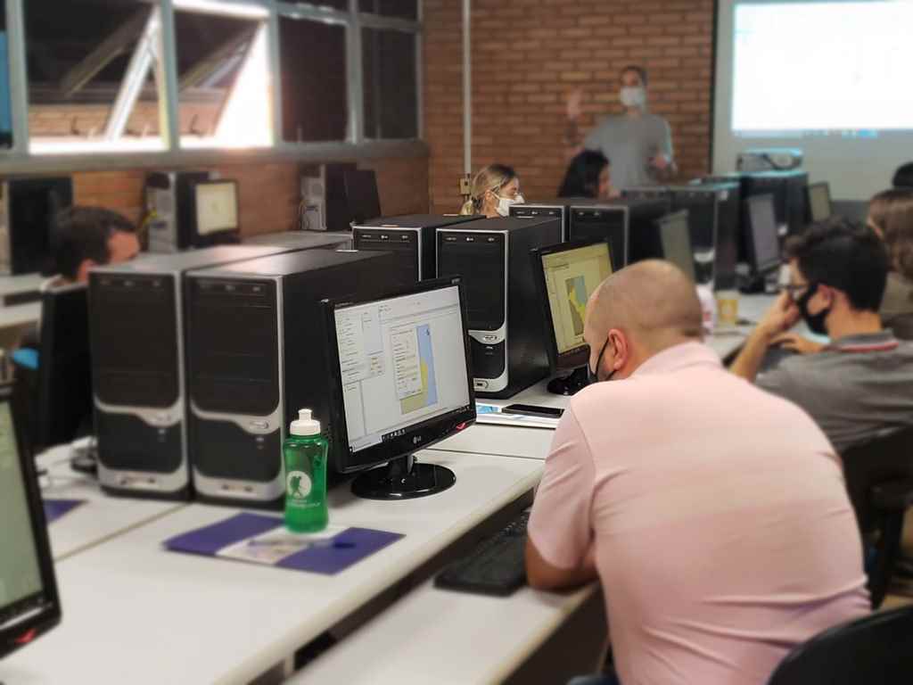 Equipe da FAACI participa de capacitação sobre Sistemas de Informação Geográfica