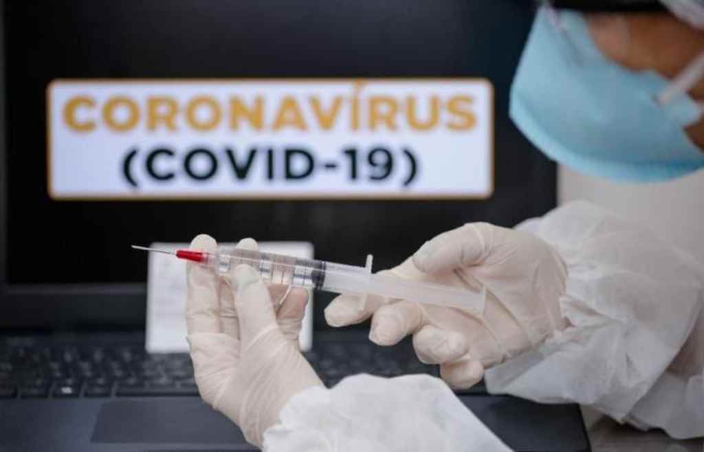 Santa Catarina tem 15.807 casos ativos da doença, que ainda apresentam sintomas e podem transmitir o vírus(Foto: Luis Lima Jr/Folhapress)