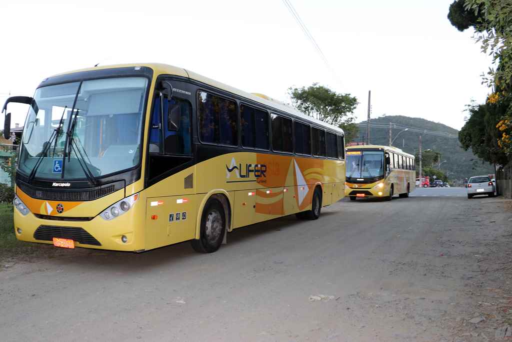 BOMBINHAS - Inscrições abertas para vagas remanescentes do transporte universitário - Foto: Manoel Caetano