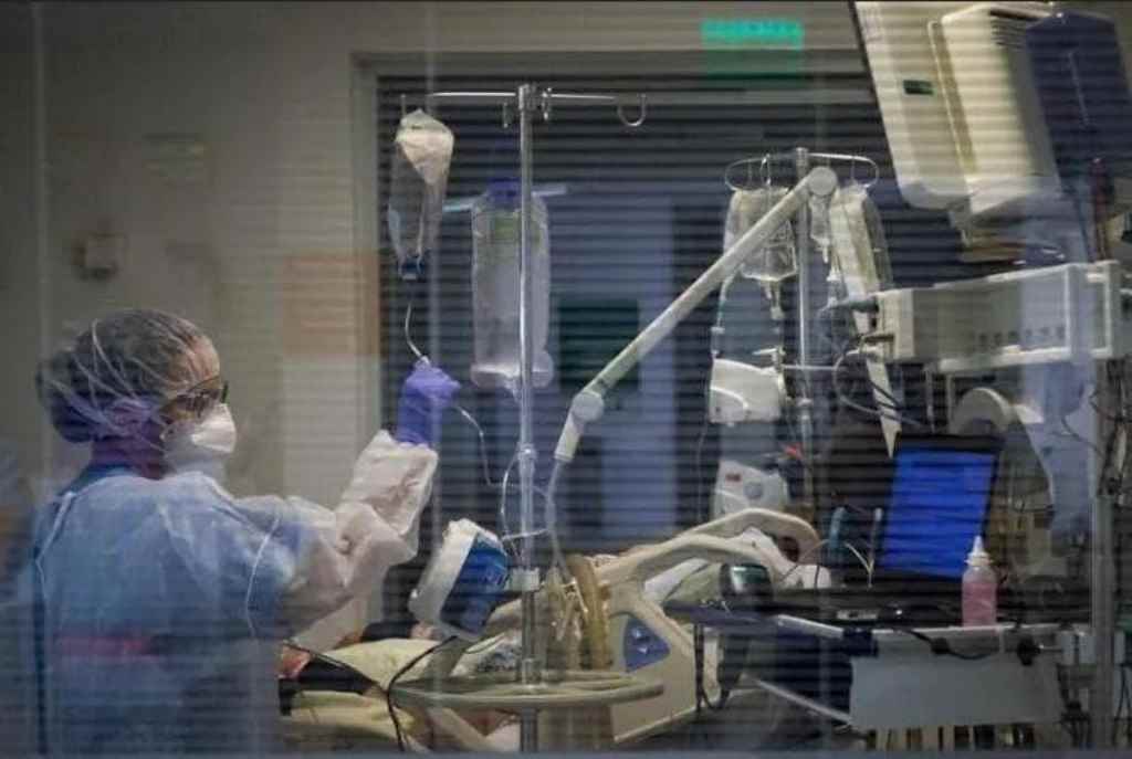 No Oeste, o percentual de leitos adultos ocupados caiu de 100% na terça-feira para 93,7% nesta quarta(Foto: Zanone Fraissat/Folhapress)