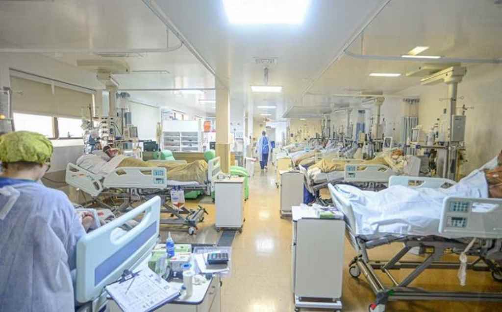 Fila de espera por leitos de UTI tem pelo menos 303 pacientes em Santa Catarina(Foto: Eduardo Valente / iShoot / Folhapress )