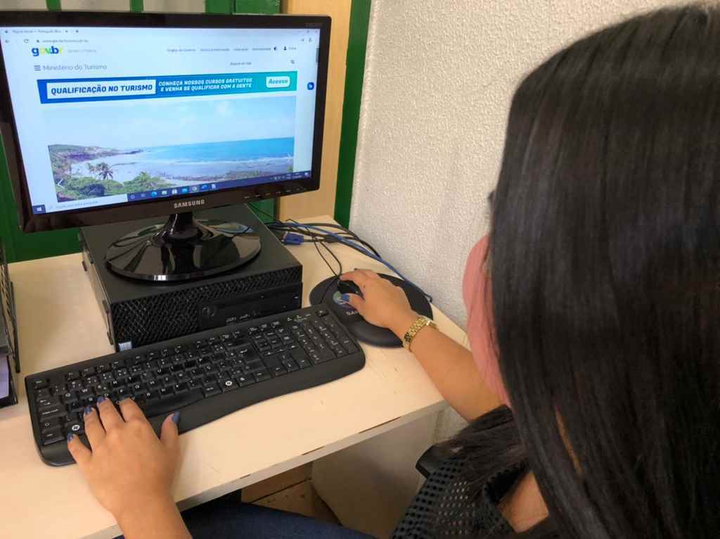 Ministério do Turismo disponibiliza cursos gratuitos de qualificação