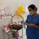 Alunos da Escola Maria Linhares de Souza escrevem cartas para os profissionais de saúde