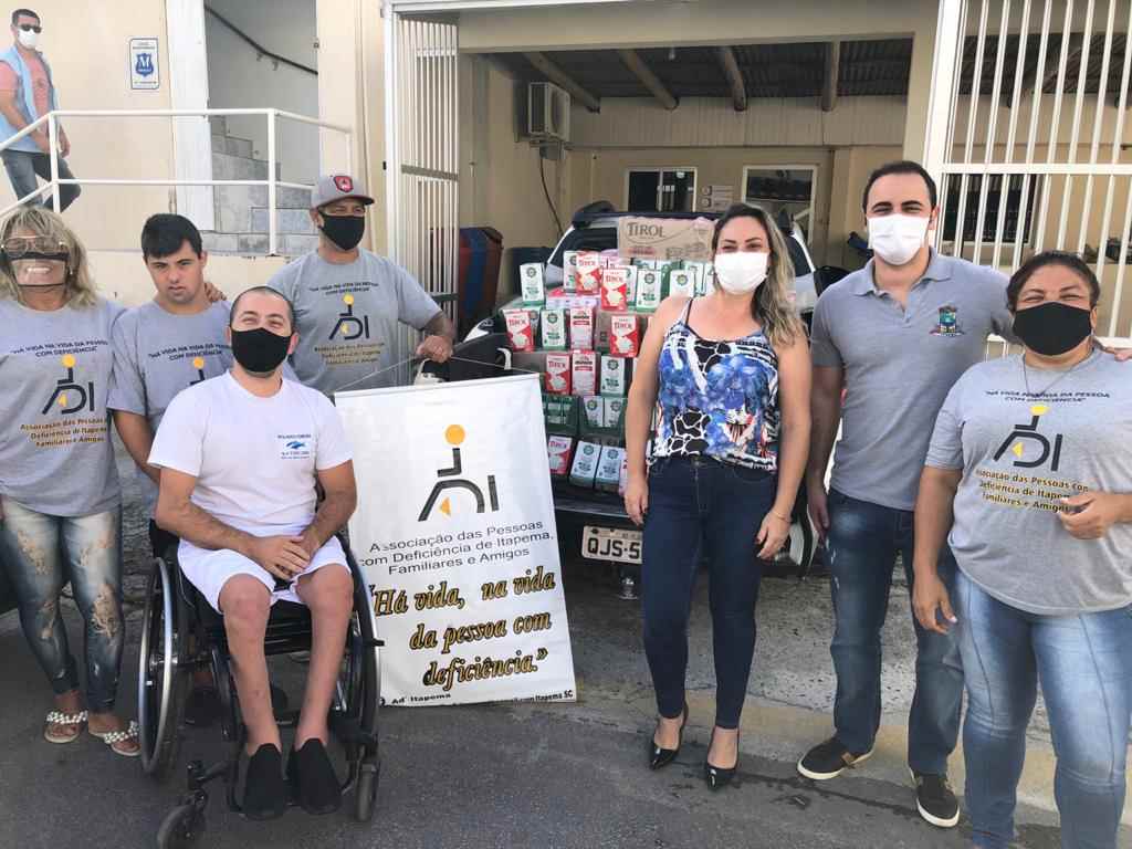 ADI doa mais de 700 litros de leite para a campanha Vacina Solidária