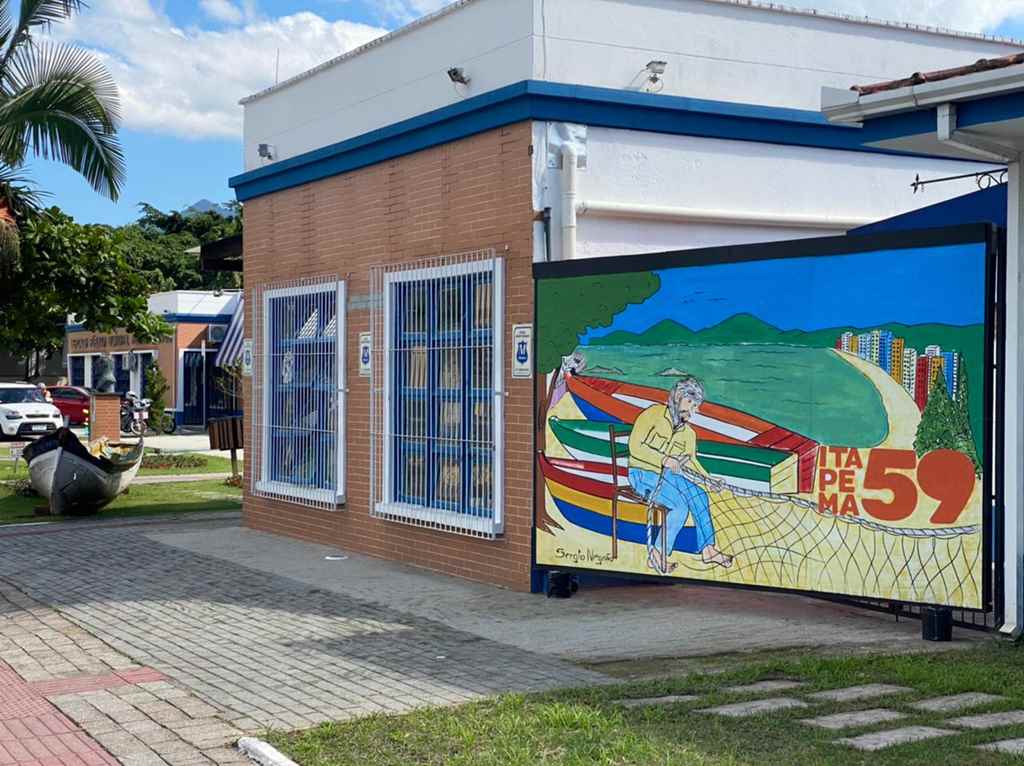 Tela desenhada durante a live de 59 anos de Itapema está em exposição no Mercado Público