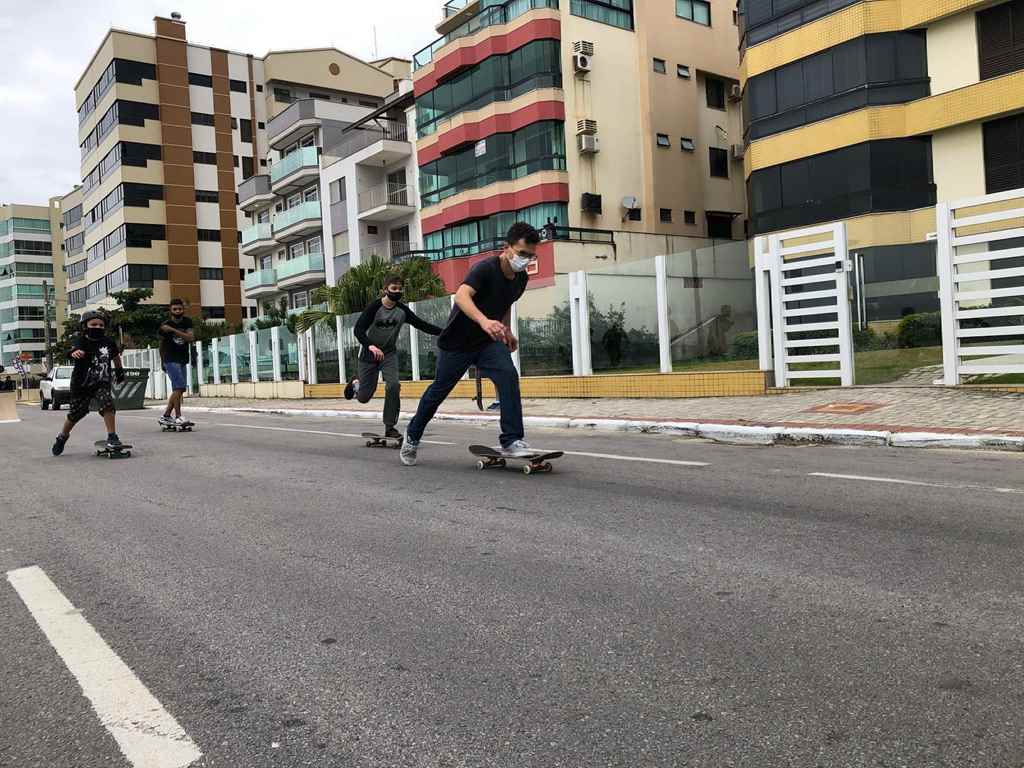 Atividades esportivas marcam abertura do Projeto Domingo da Família