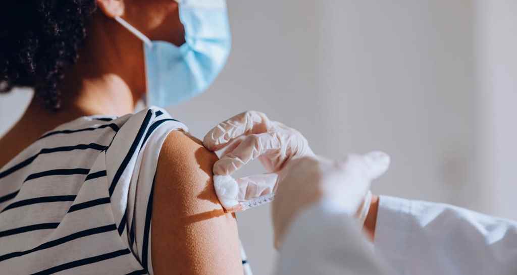 Sábado (22/05) tem Dia D de vacinação contra a Gripe na UBS Meia Praia II