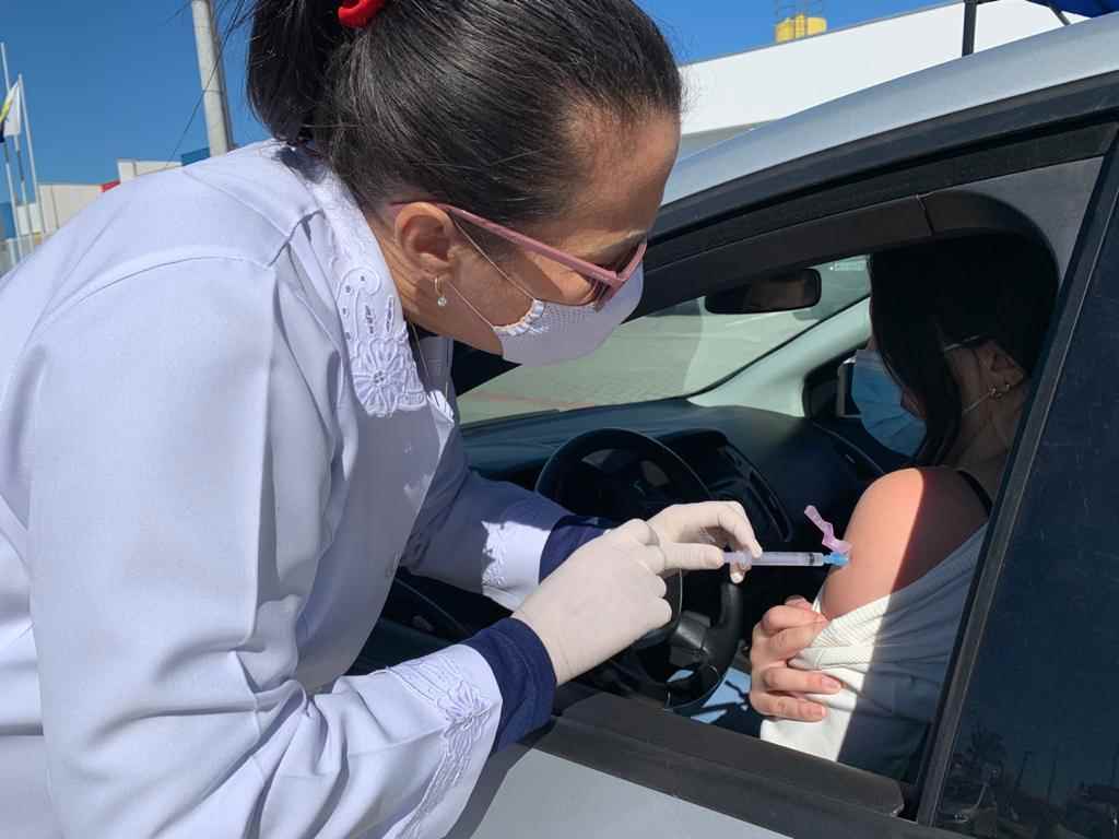 Itapema segue com a vacinação contra o coronavírus primeira e segunda dose