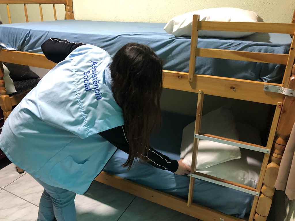 Prefeitura de Itapema monta abrigo para receber pessoas em situação de rua