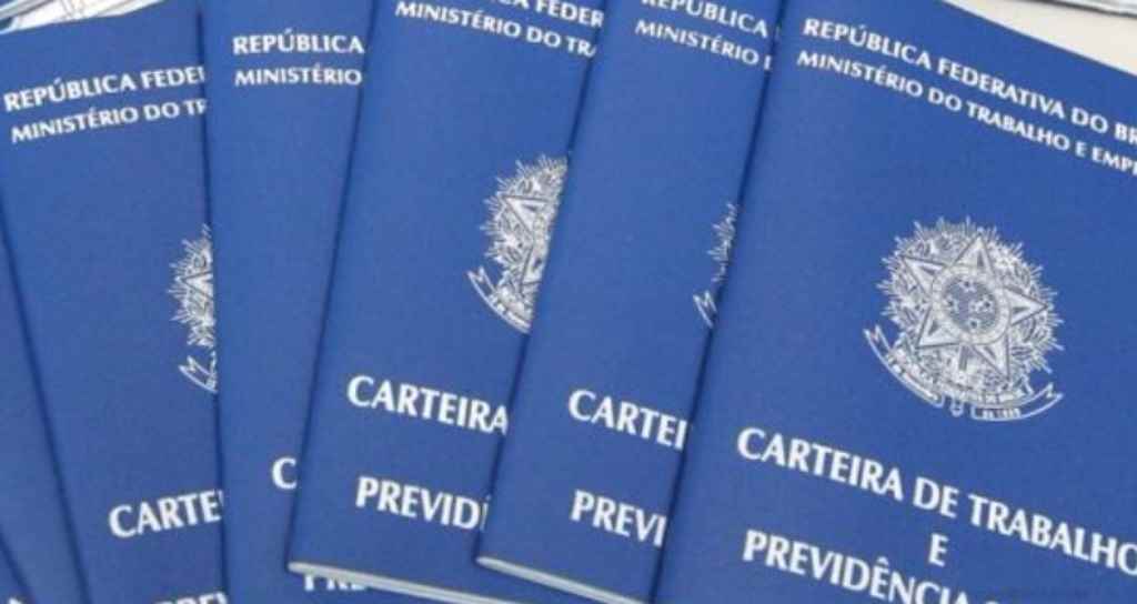 SINE de Itapema inicia a semana com mais de 70 vagas de emprego