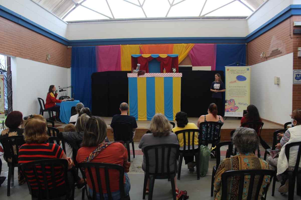 Festirua realiza apresentação em Itapema