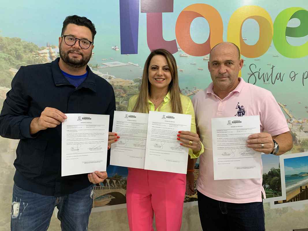 Prefeita Nilza Simas assina ordem de serviço para melhorias em áreas esportivas