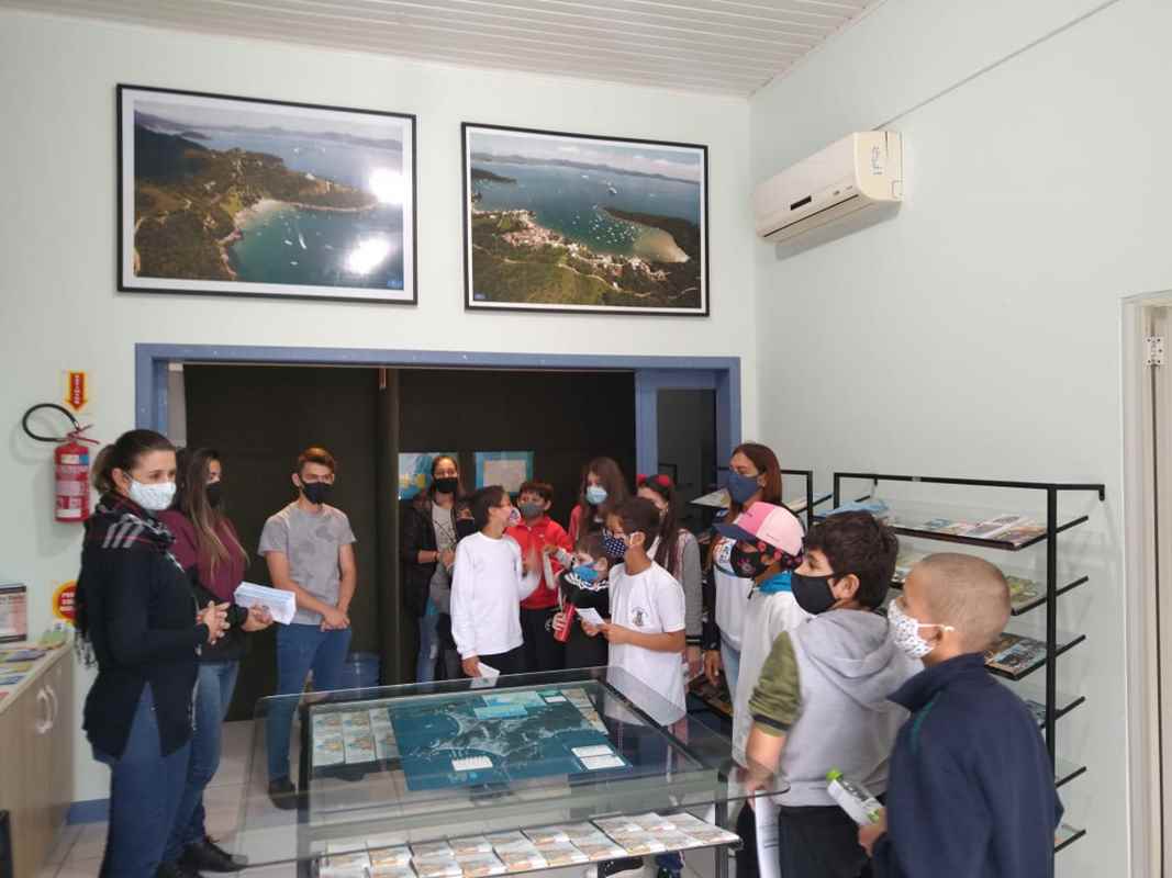 PORTO BELO - Alunos de Porto Belo visitam pontos turísticos através das aulas de Turismo nas Escolas