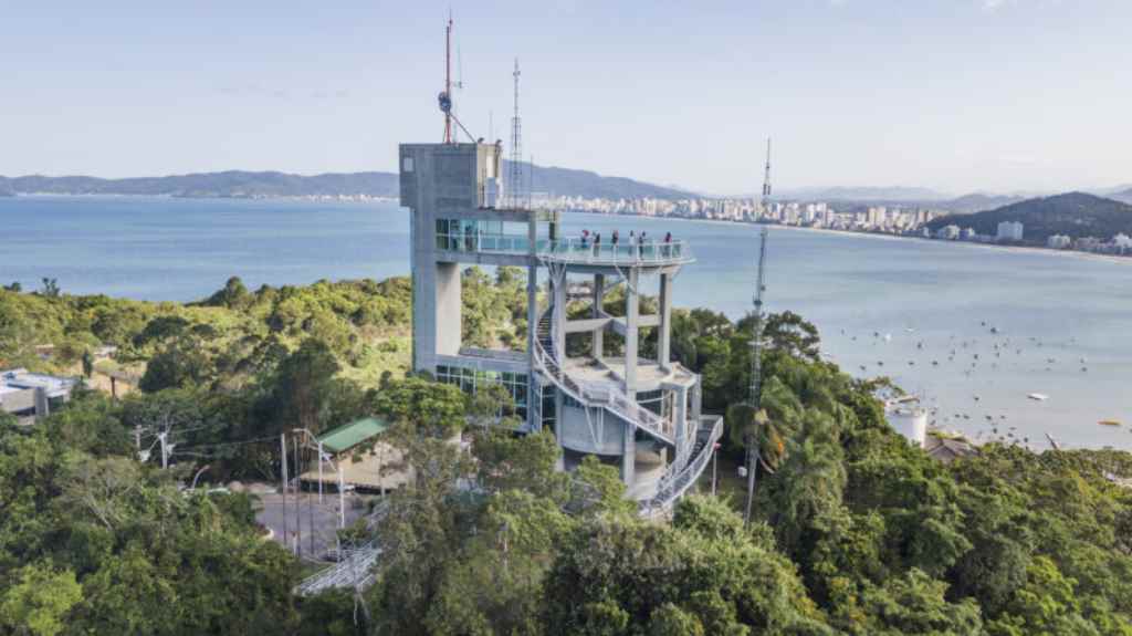 Mirante do Encanto, uma das estações do teleférico – Foto: Prefeitura de Itapema/Divulgação