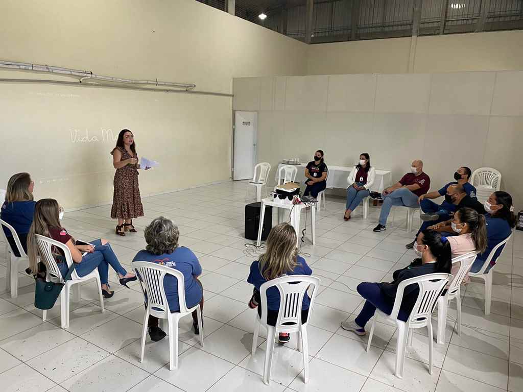 PORTO BELO - Criança Feliz de Porto Belo realiza Roda de conversa com colaboradores