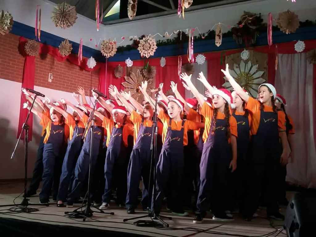 Apresentações e exposições marcam encerramento das oficinas culturais