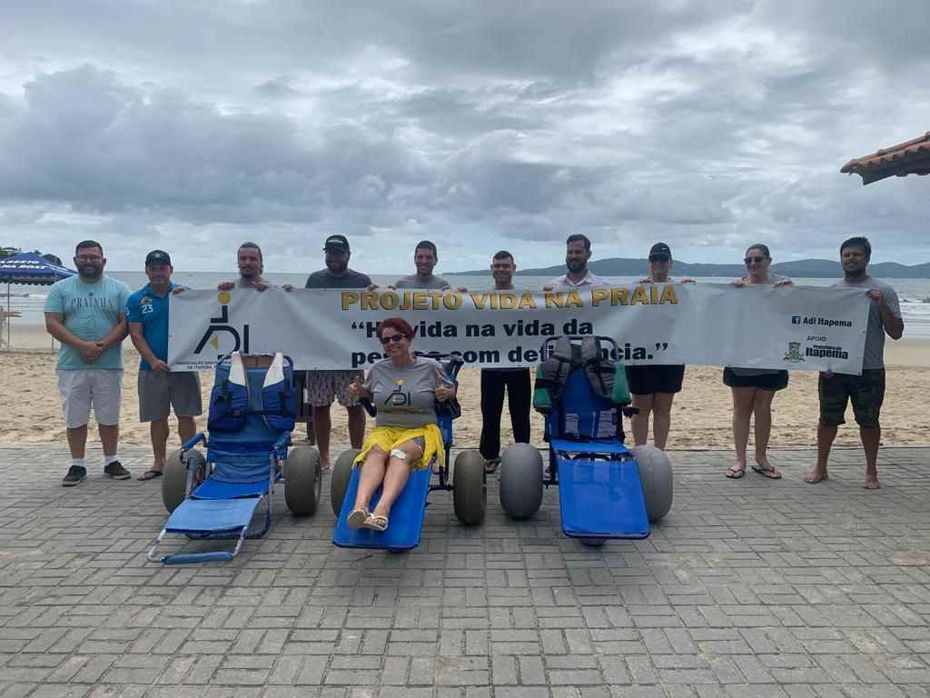 Iniciam as atividades do Projeto Vida na Praia