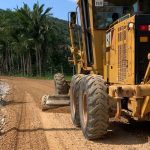 Obras inicia pavimentação asfáltica na Rua 406-H