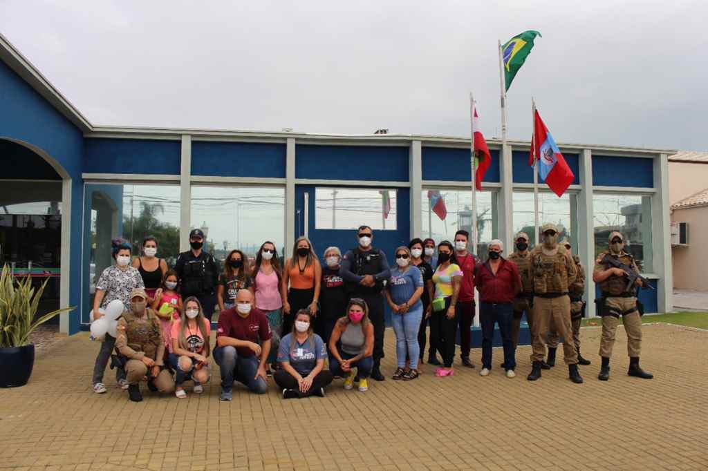 PORTO BELO - Ação marca o Dia Municipal de Prevenção ao Feminicídio do Município de Porto Belo