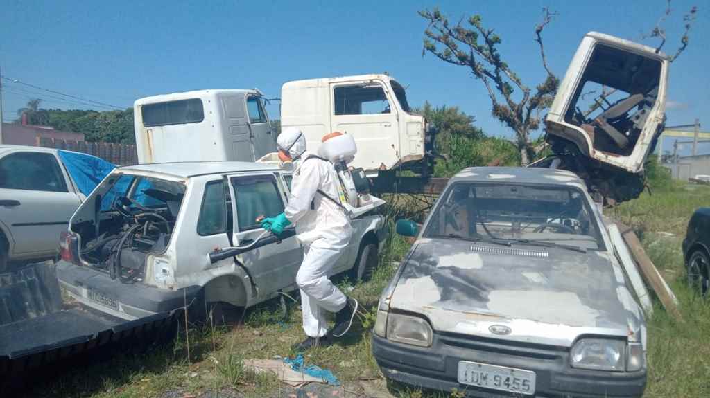 Prefeitura faz ações preventivas em ferros-velhos de Porto Belo – Foto: Prefeitura de Porto Belo/Divulgação