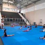 Esporte oferece aulas de ginástica rítmica para crianças e adolescentes