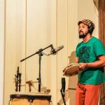 Músico Carlinhos Ribeiro ministra oficinas de percussão em Bombinhas e Porto Belo - Foto: Isadora Manerich