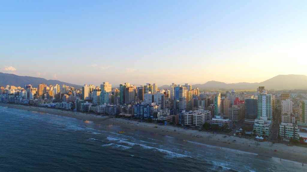 Itapema está entre as 20 cidades do Brasil que mais geraram empregos nos últimos 20 meses