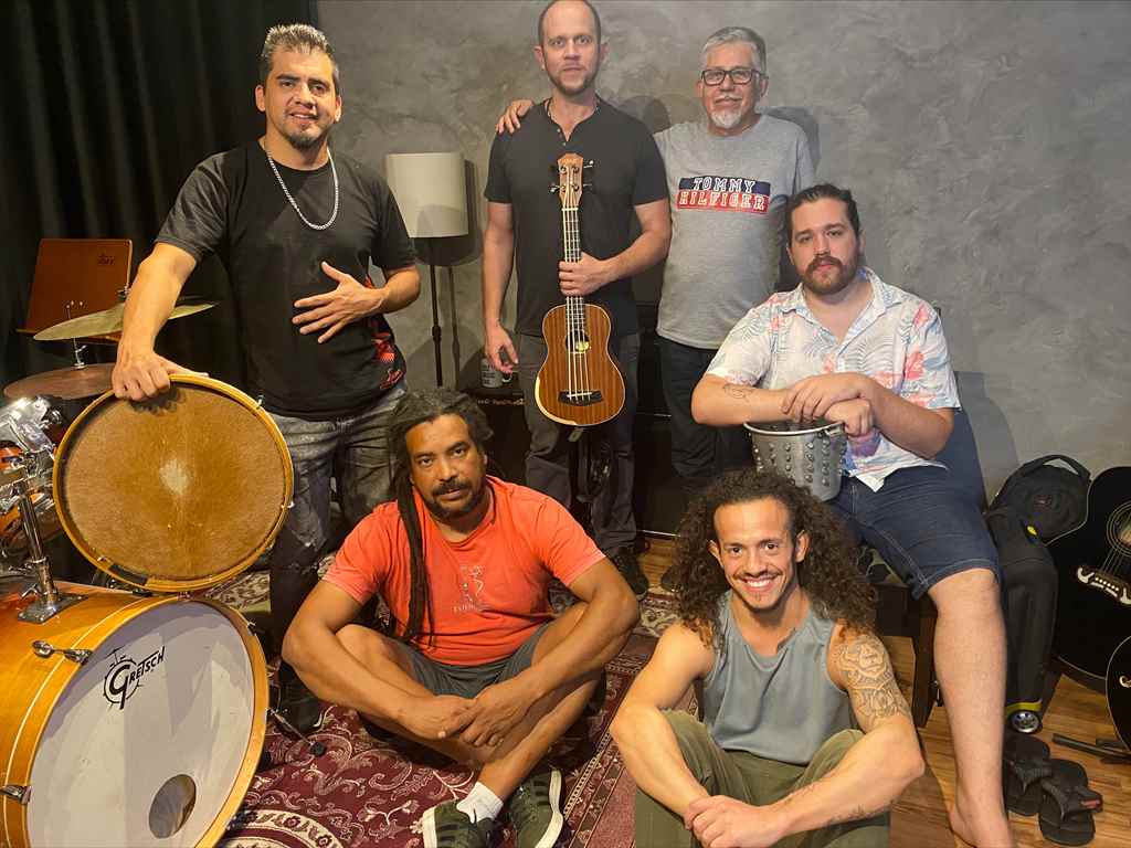 Coletivo Tapera lança primeiro álbum em show no aniversário de Itapema