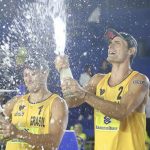 Final do Circuito Mundial de Vôlei de Praia em Itapema teve Brasil no pódio masculino e feminino