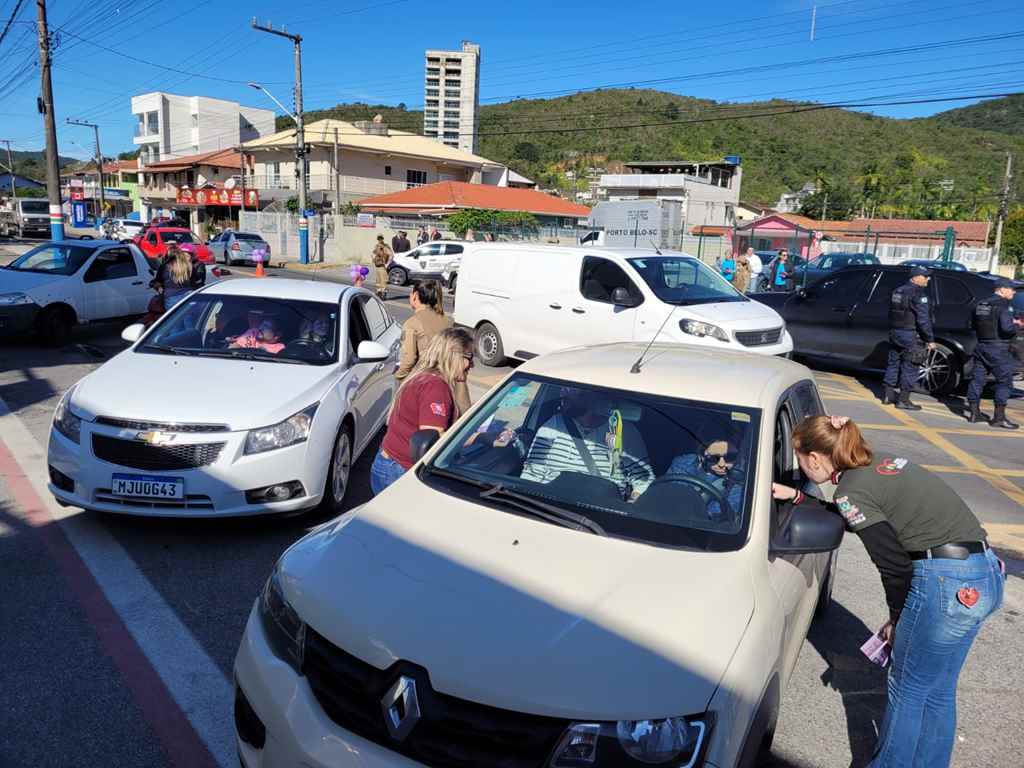 PORTO BELO - Porto Belo realiza Blitz Educativa pelo Agosto Lilás