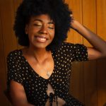 Consumidor negro brasileiro diz que aumentou disponibilidade de produtos para cabelos crespos - Foto: Pexels