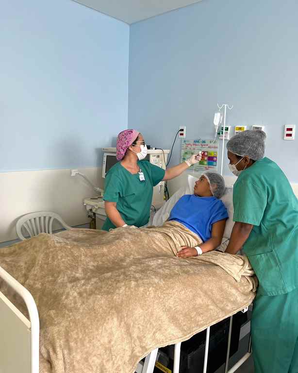 Saúde realiza cirurgias de otorrinolaringologista no hospital municipal