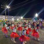 PORTO BELO - Primeira edição do Desfile de Natal é sucesso em Porto Belo