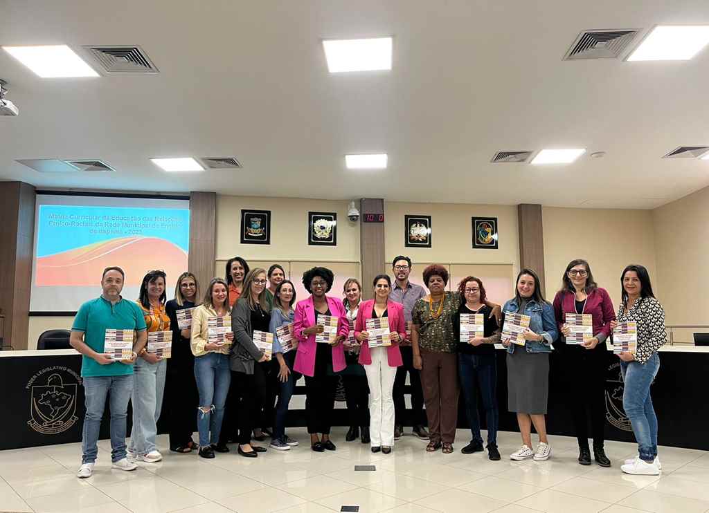 Educação lança Livro Matriz Curricular sobre Relações Étnico-Raciais de Itapema