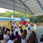 Escolas recebem visita dos participantes do 6º Encontro Internacional de Etnias