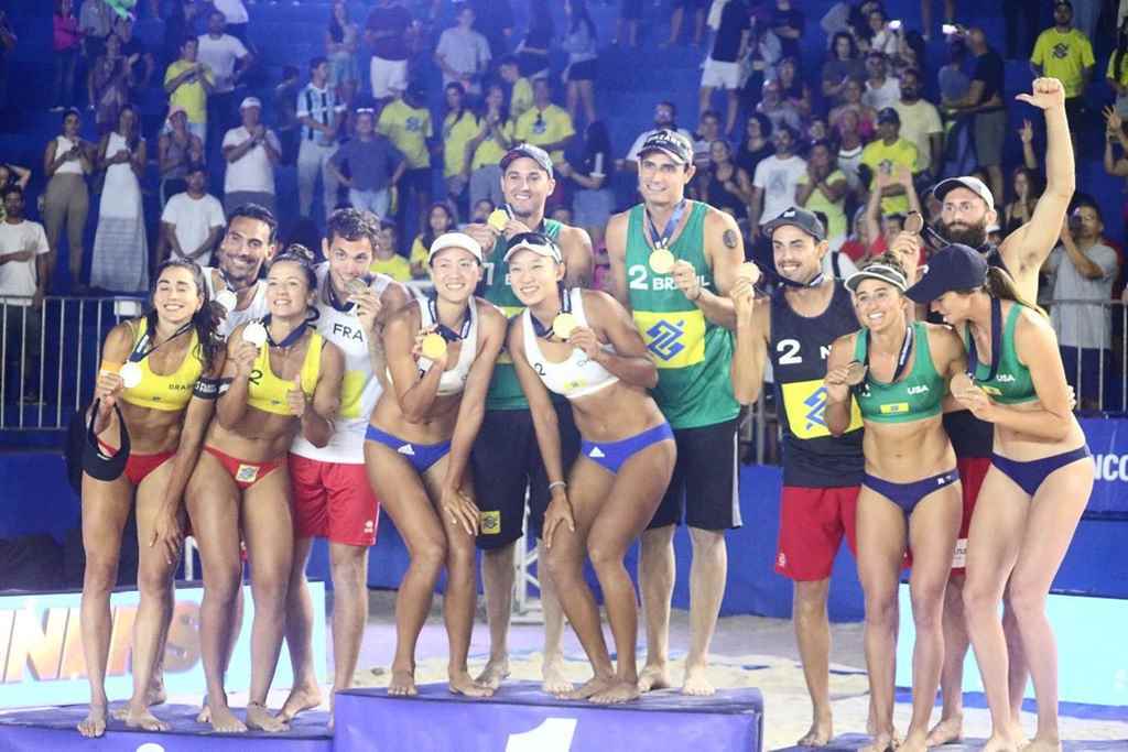 Final da Etapa Challenge do Circuito Mundial de Vôlei de Praia teve Brasil no pódio