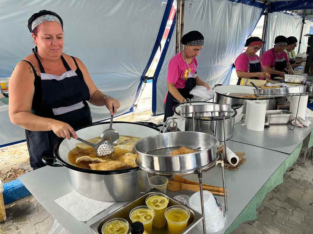 Atendimento da Feira Livre volta para Meia Praia