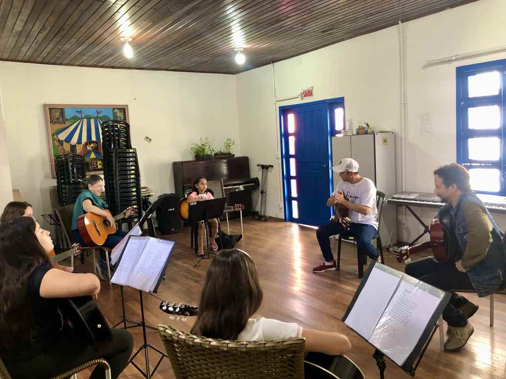 Projeto “Cultura para Todos” disponibiliza oficina de violão