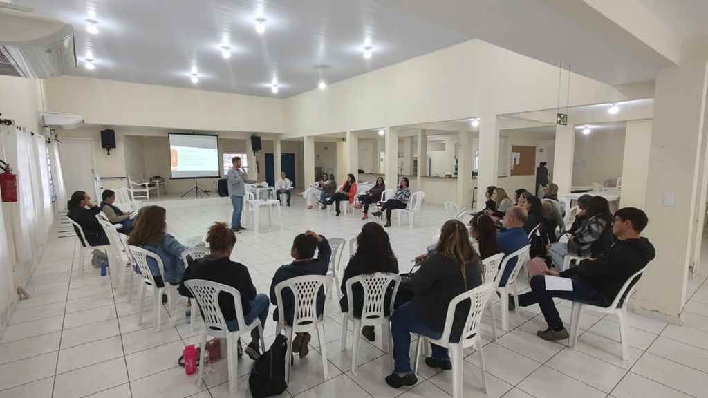 PORTO BELO - Porto Belo realiza Pré-Conferências da Assistência Social