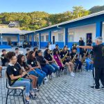 Secretaria de Educação entrega instrumentos para fanfarras e bandas musicais