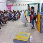 Escolas de Itapema recebem espetáculo inspirado em Clarice Lispector