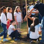 Plantio de mudas no Parque Pereque - Foto: Divulgação