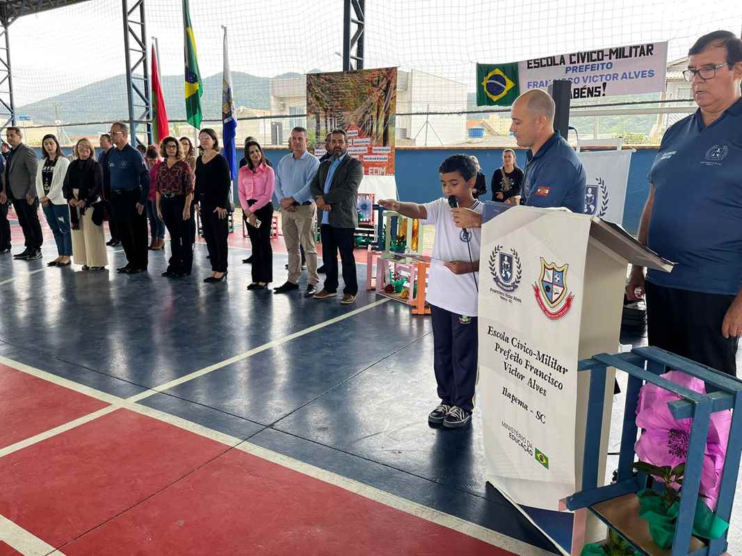 Solenidade especial marca primeiro ano da Escola Cívico-Militar Prefeito Francisco Victor Alves