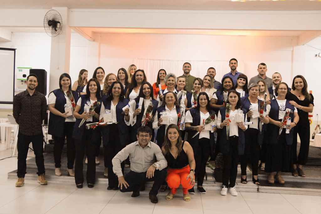 PORTO BELO - Agentes Comunitários e de Endemias finalizam curso técnico em Porto Belo