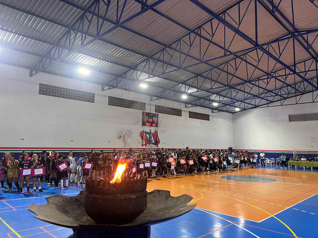 PORTO BELO - Campeonato Municipal de Futsal em Porto Belo inicia com recorde de participantes