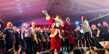 PORTO BELO - Porto Belo Celebra a chegada do Natal com brilho e alegria