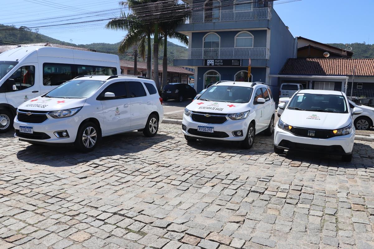 PORTO BELO - Porto Belo entrega três novos veículos à Secretaria Municipal de Saúde